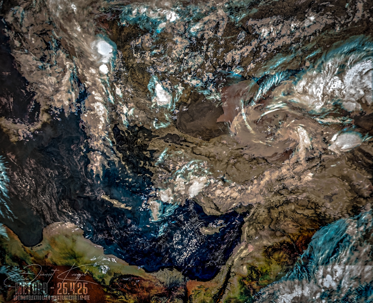 4.25 MetOpB avhrr 3 AVHRR 3b45 IR False Color